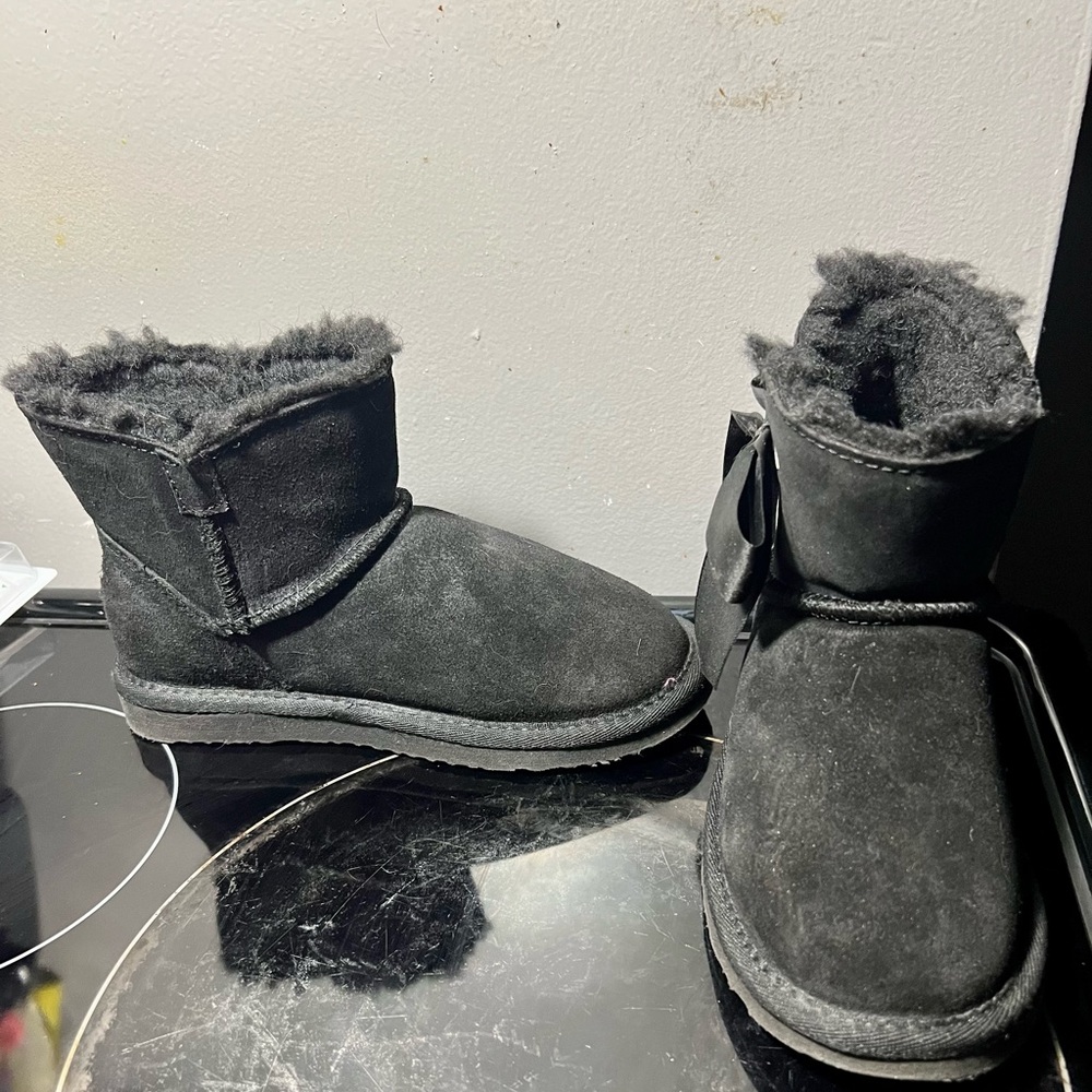 Size 3 bear paw girls boots worn once for pictures